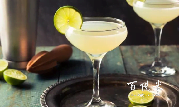 雞尾酒能讓你發(fā)胖也能讓你瘦身，來(lái)看看哪些雞尾酒能減肥哪些熱量高吧